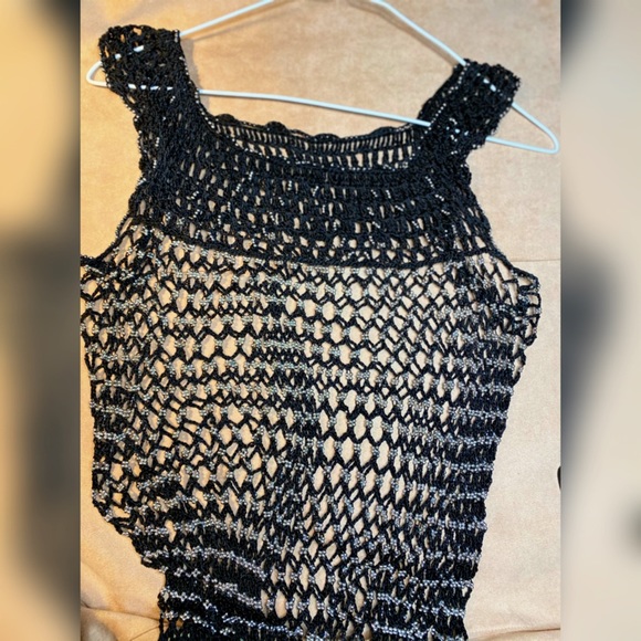 BUY OR ADD ON AS 🎁 🤍🖤Beaded Top 🤍🖤 - Picture 4 of 6